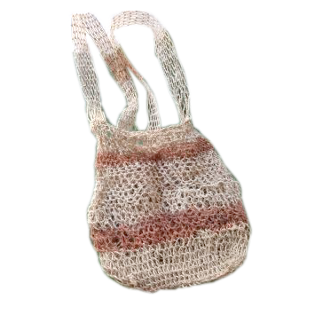 bolso tejido con fibras vegetales