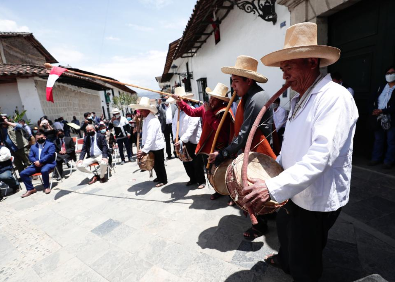 La Ministra de Cultura, Gisela Ortiz, inauguró hoy Ruraq maki, hecho a mano en Cajamarca